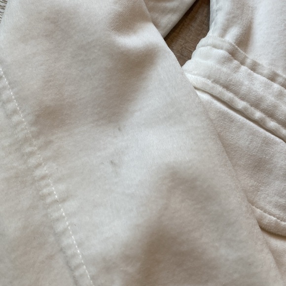 Women's White Velvet Blazer - Picture 7 of 7